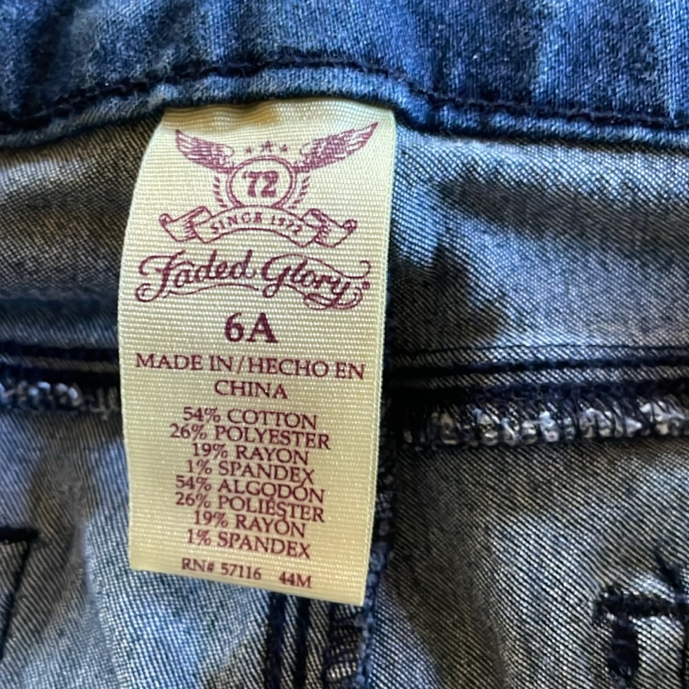 Jeans - Picture 6 of 7